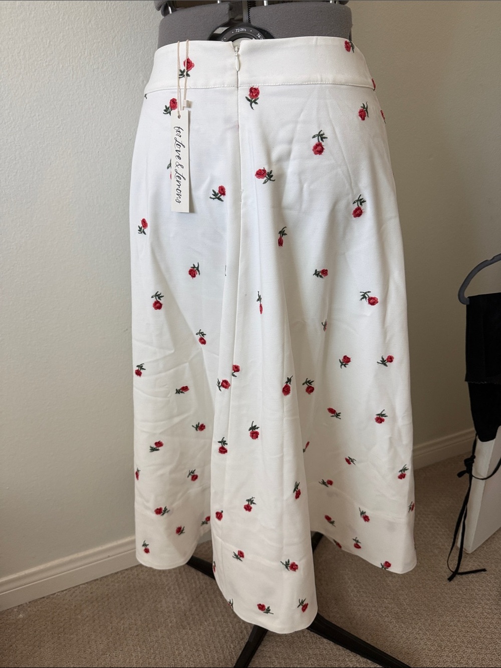 For Love & Lemons White Midi Skirt with Red Rose Embroidery - Picture 4 of 11